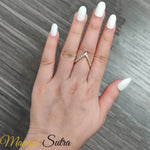 Load image into Gallery viewer, Diamond Vanki Engagement Ring