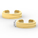 Load image into Gallery viewer, Swirl Design Gold Toe Ring