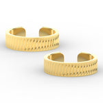 Load image into Gallery viewer, Swirl Design Gold Toe Ring