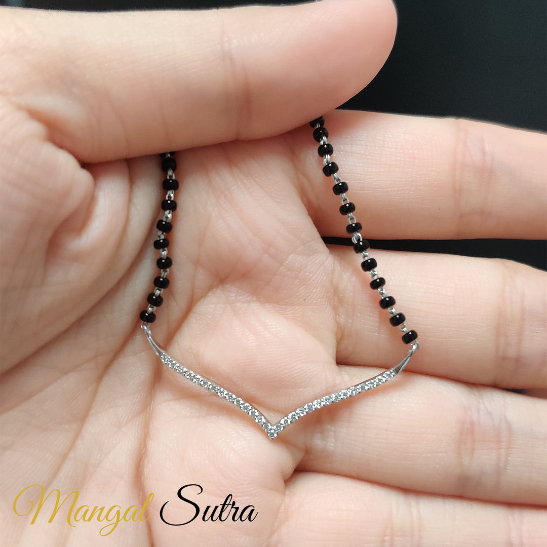 Simple Diamond Delicate Mangalutra