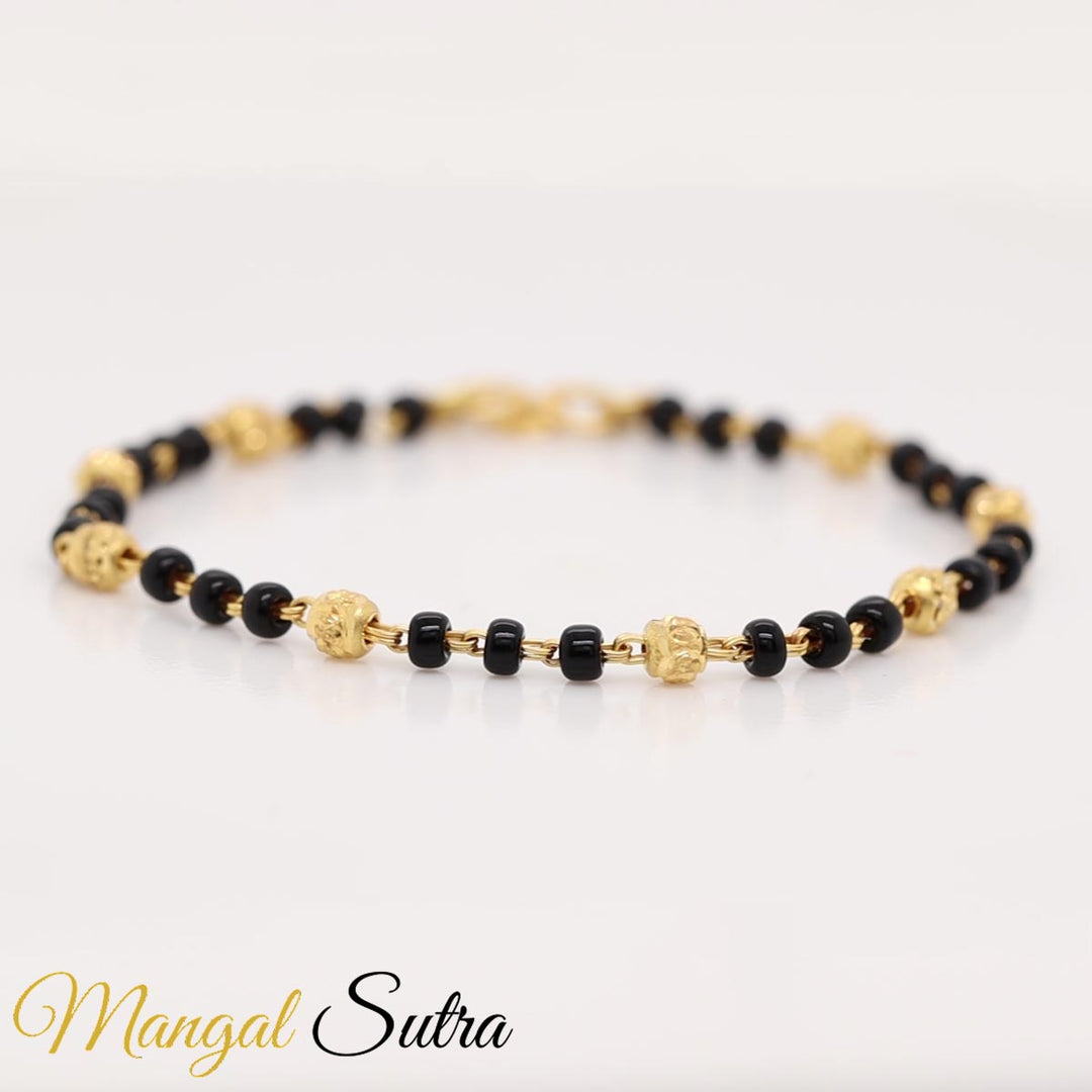 Classic-Baby-Nazariya-Gold-Beaded-Bracelet-in-yellow-gold-3