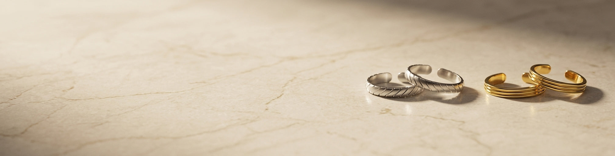  Silver or Gold Toe Ring: Which One Should You Wear?