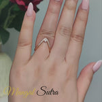 Load and play video in Gallery viewer, Traditional Vanki Diamond Ring