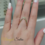Load and play video in Gallery viewer, Traditional Vanki Diamond Ring
