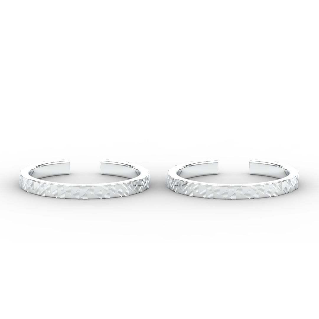 simple-trangle-design-gold-toe-ring-sterling-silver-mgs11452angle1-nl-wg