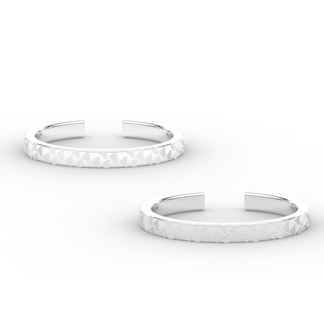 simple-trangle-design-gold-toe-ring-sterling-silver-mgs11452angle3-nl-wg