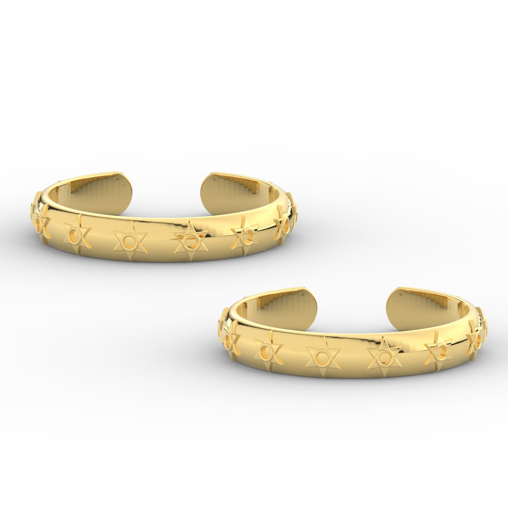 star-design-adjustable-gold-toe-rings-in-yellow-gold-MGS11434ANGLE3-NL-YG