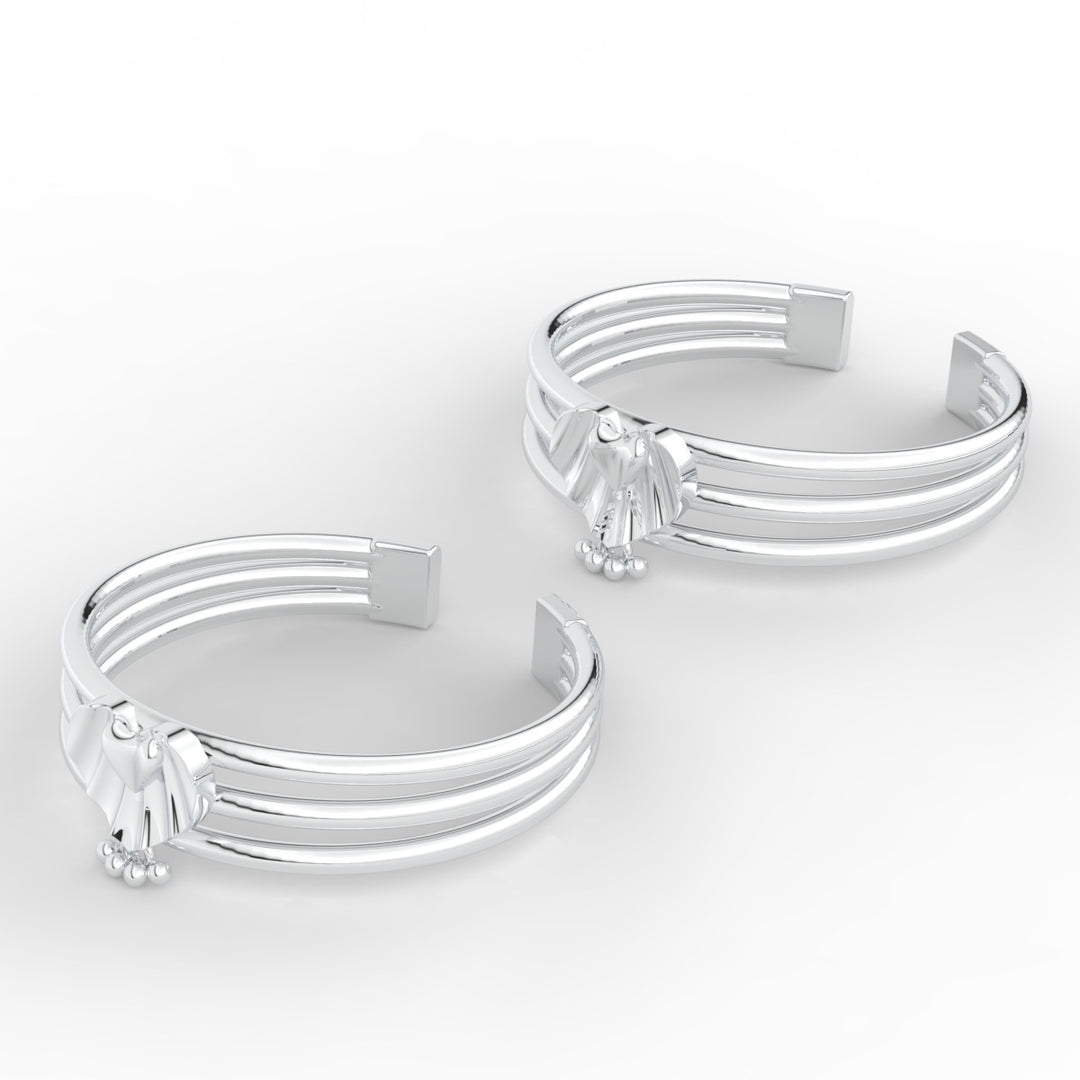 traditional-3-layers-heart-design-gold-toe-ring-in-sterling-silver-mgs11453angle2-nl-wg